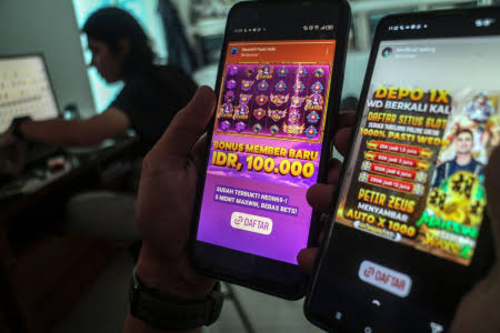 Bermain slot online di smartphone telah menjadi salah satu cara paling populer untuk mengisi waktu luang. Untuk memulai, pastikan Kamu